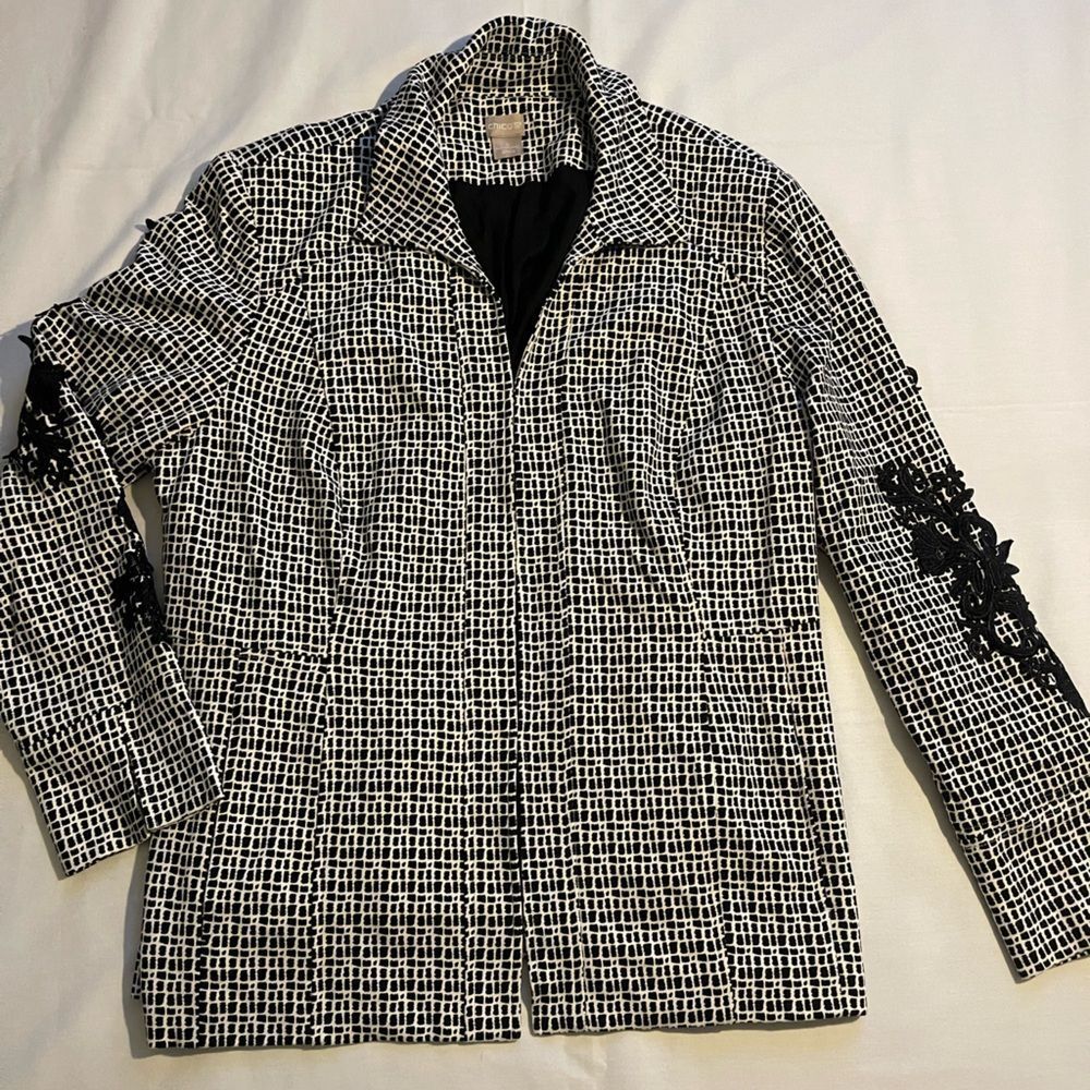 Chico's Women's Black White Lace Applique Ponte Jacket Size 3
